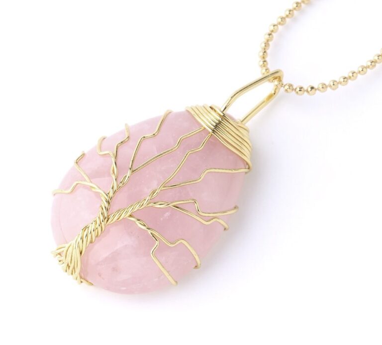 Collier pierre protectrice